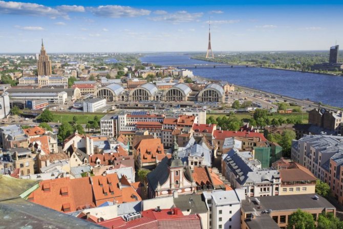 What is needed to obtain Latvian citizenship?