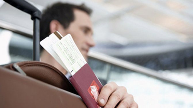 How to find out if you can travel abroad with debts