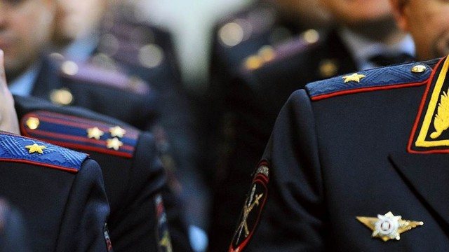 Выезд за границу РФ сотрудникам полиции: куда можно и нельзя выезжать в 2020